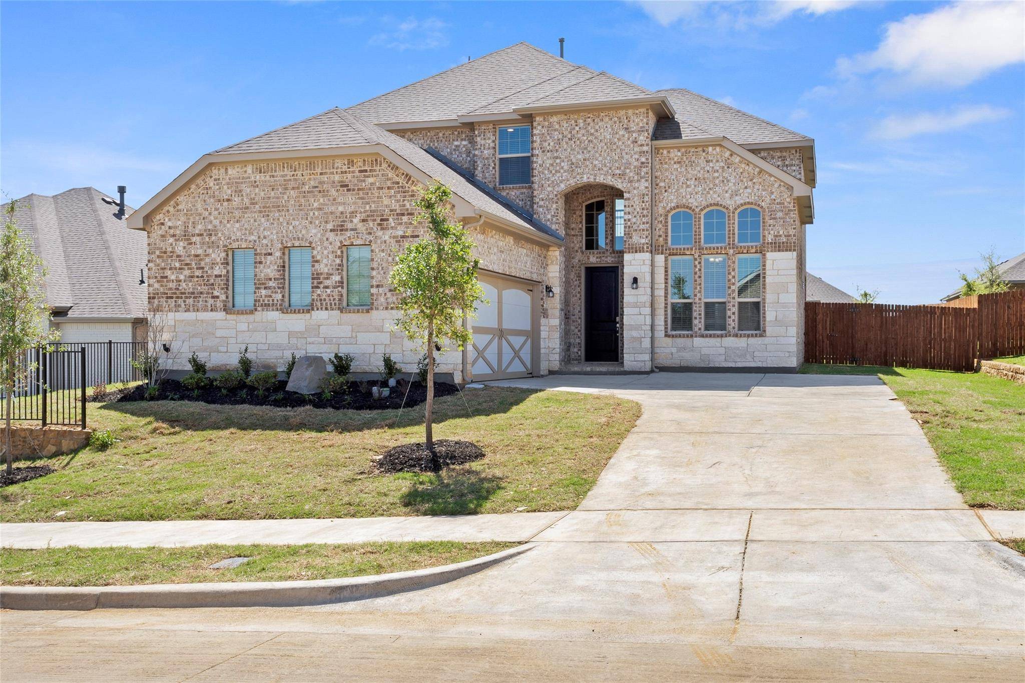 Mansfield, TX 76063,1105 WHISPERING HILL Drive