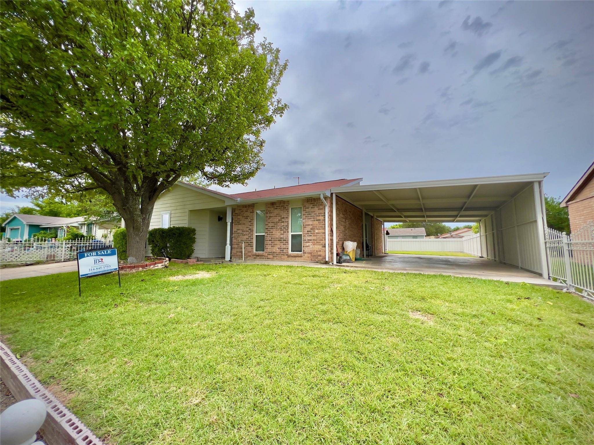 Dallas, TX 75249,9520 Zelkova Circle