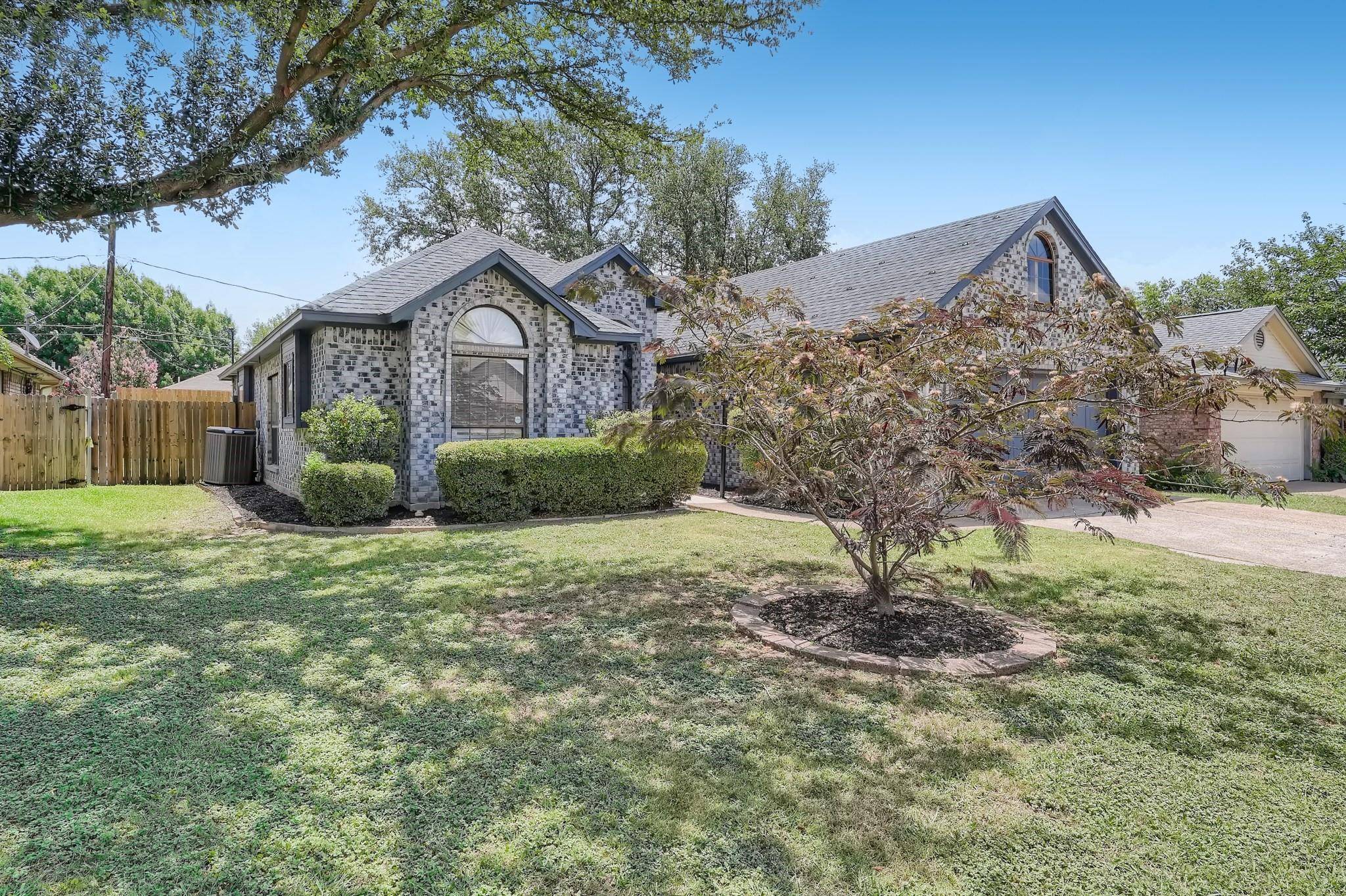 Arlington, TX 76017,6017 Fern Meadow Road