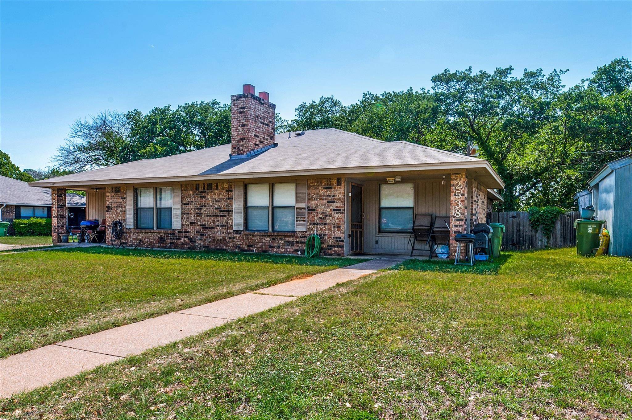 Arlington, TX 76015,2538 Windy Pine Lane