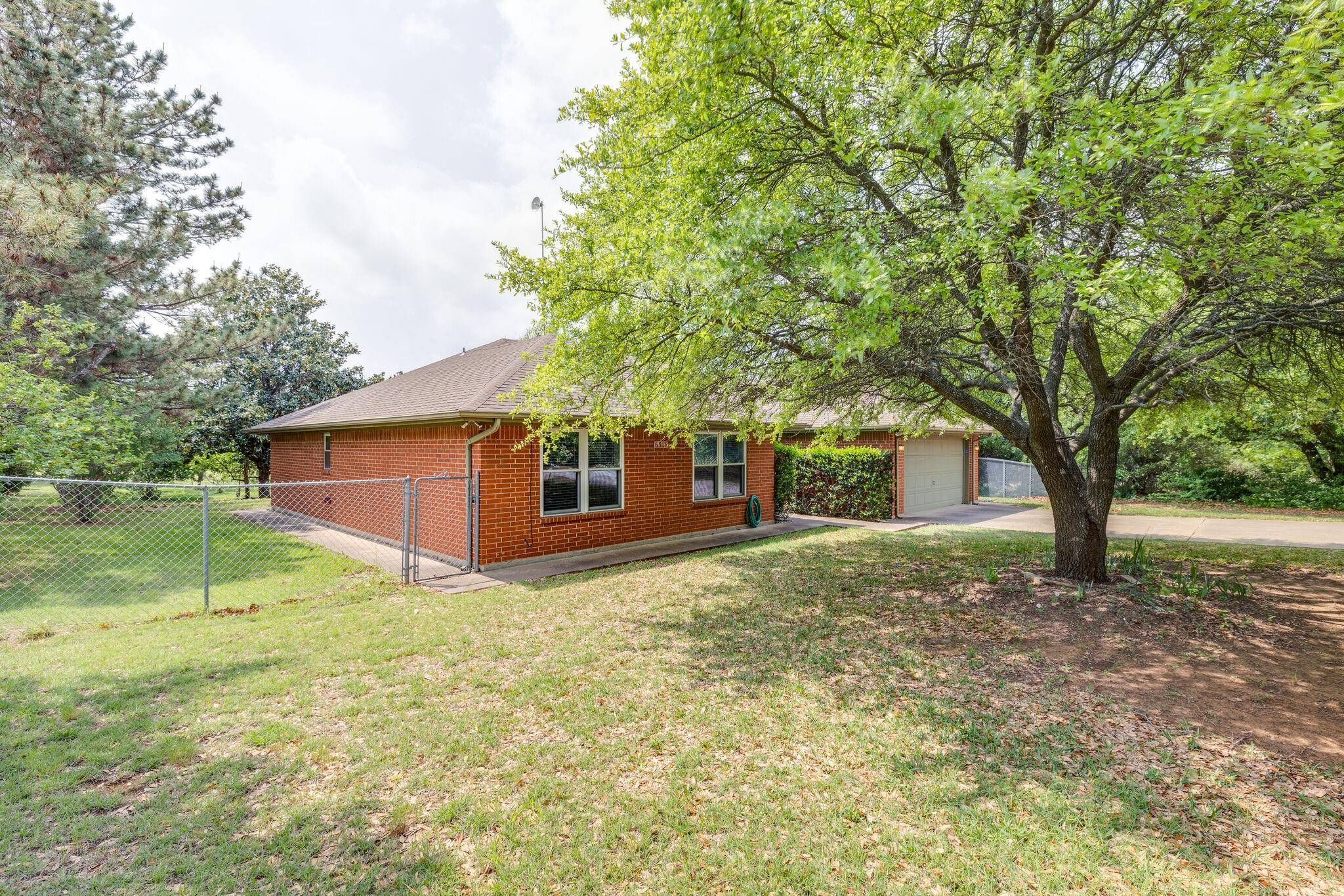 Cleburne, TX 76031,6516 Helena Court