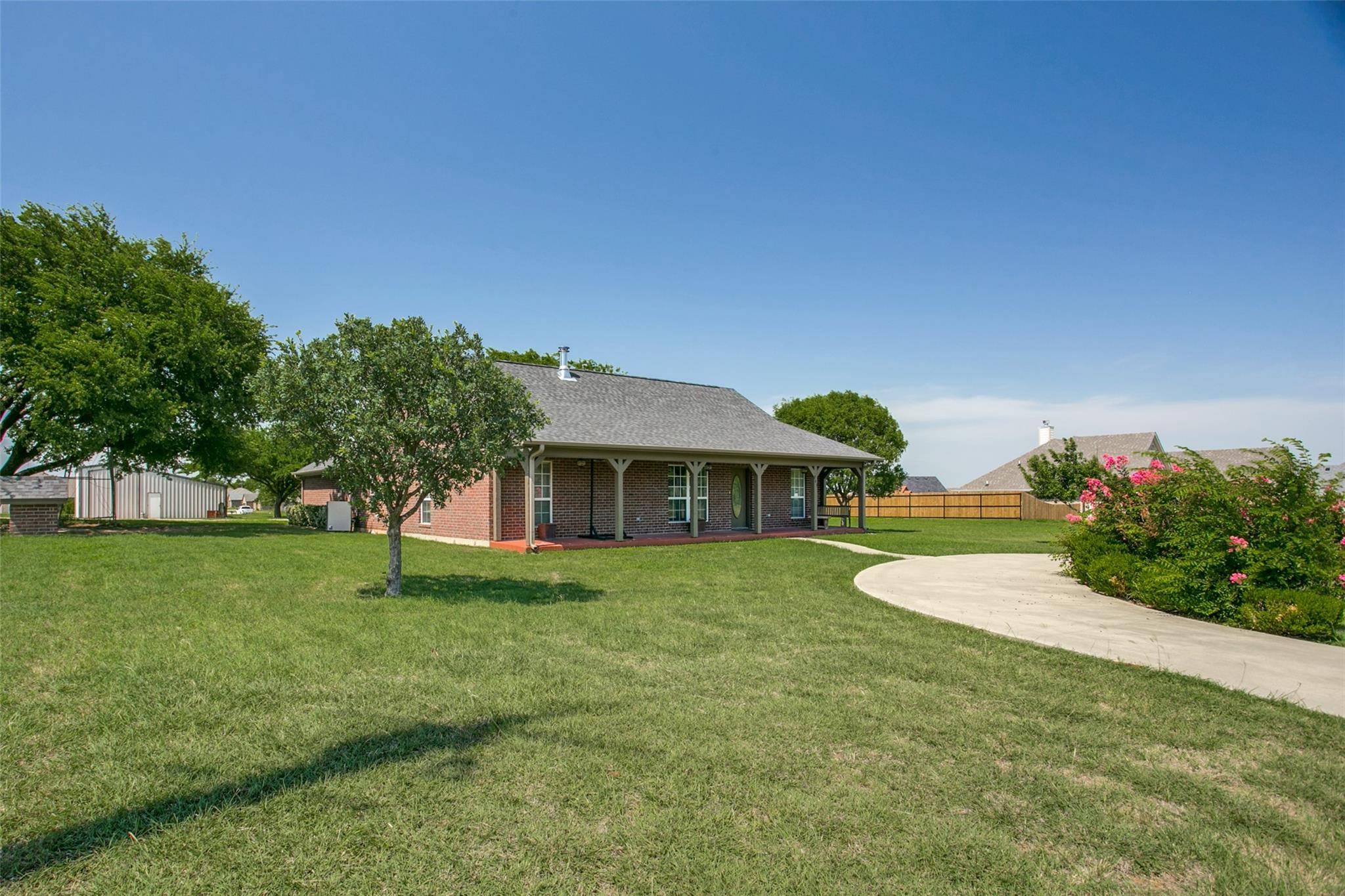 Paradise, TX 76073,203 Olde Towne Road