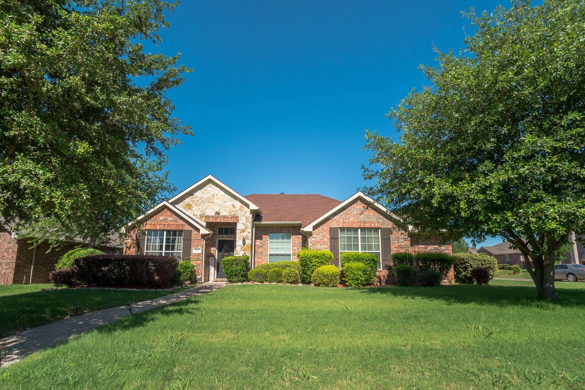 Lancaster, TX 75146,527 Branchwood Drive