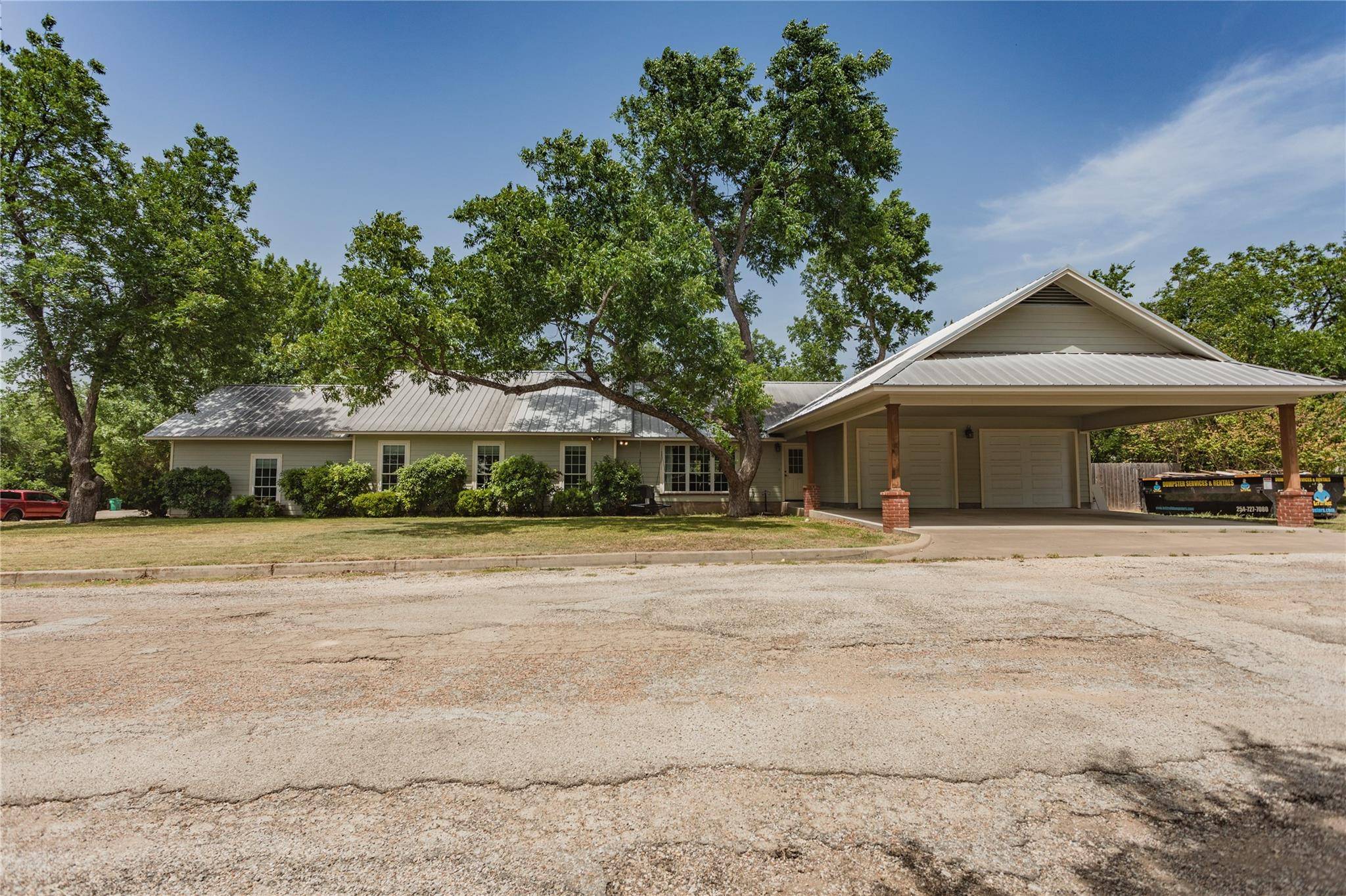 Clifton, TX 76634,1303 Pecan Street