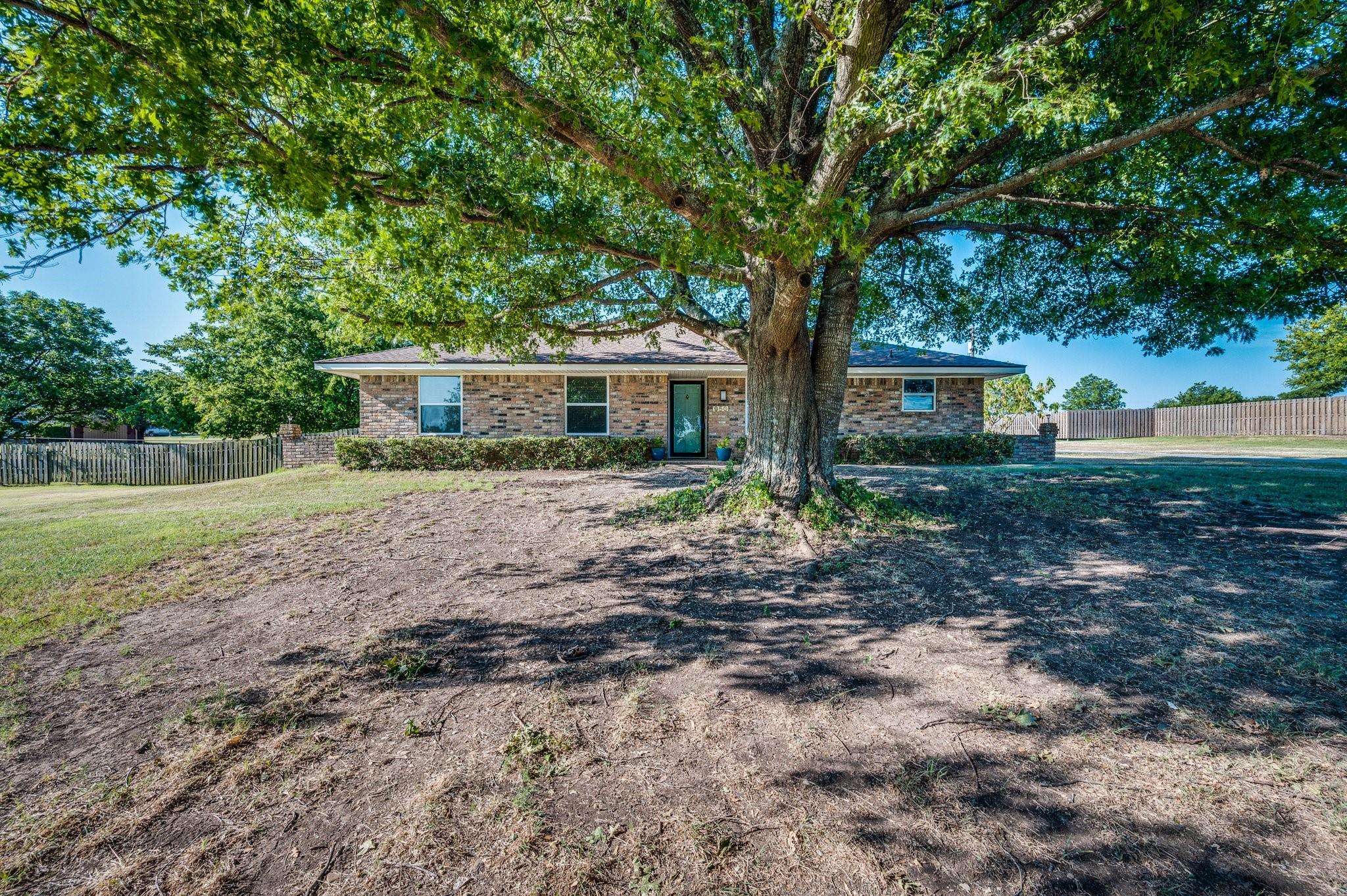 Midlothian, TX 76065,950 Pimlico Drive