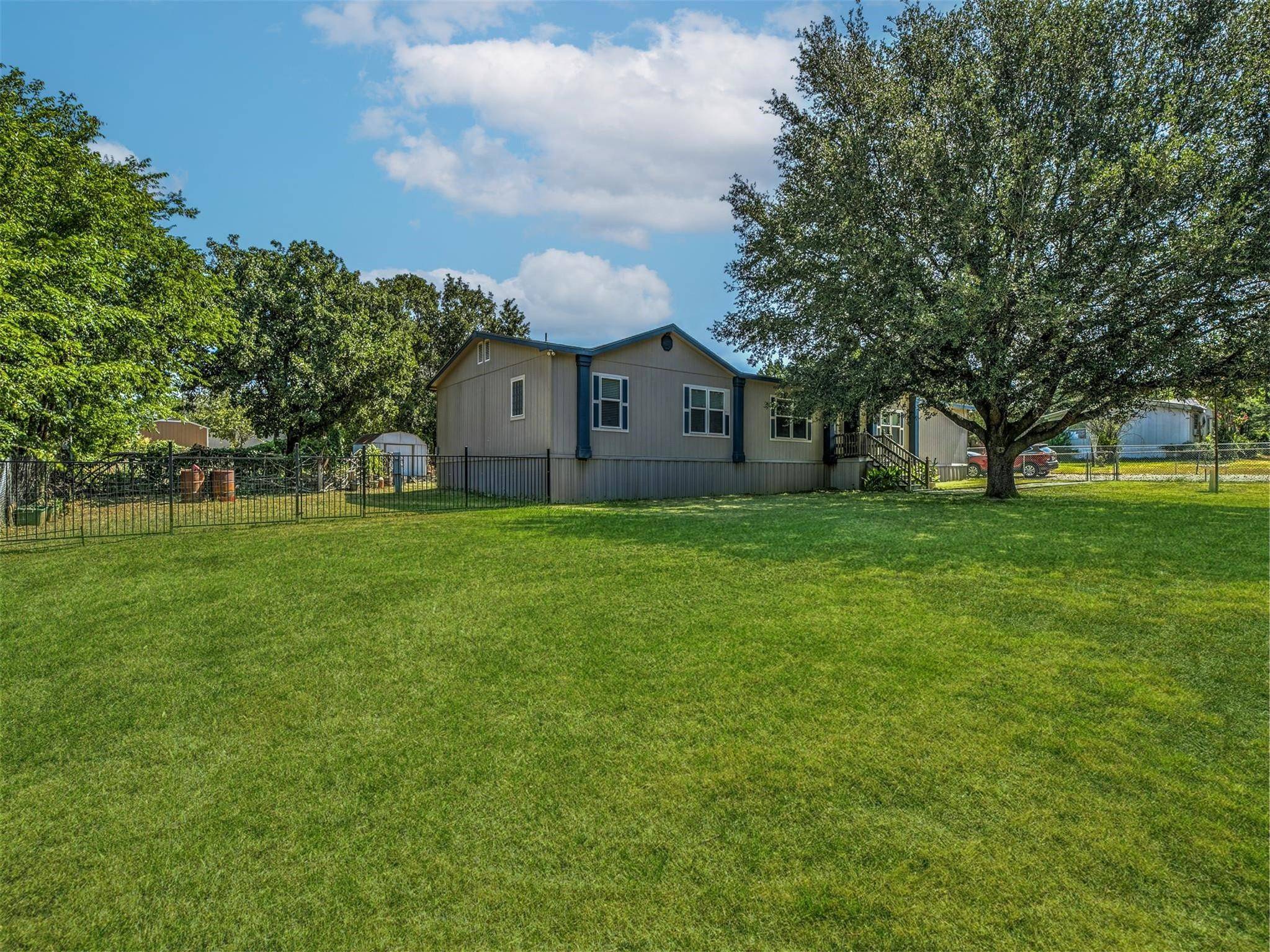 Joshua, TX 76058,3805 Shady Lane