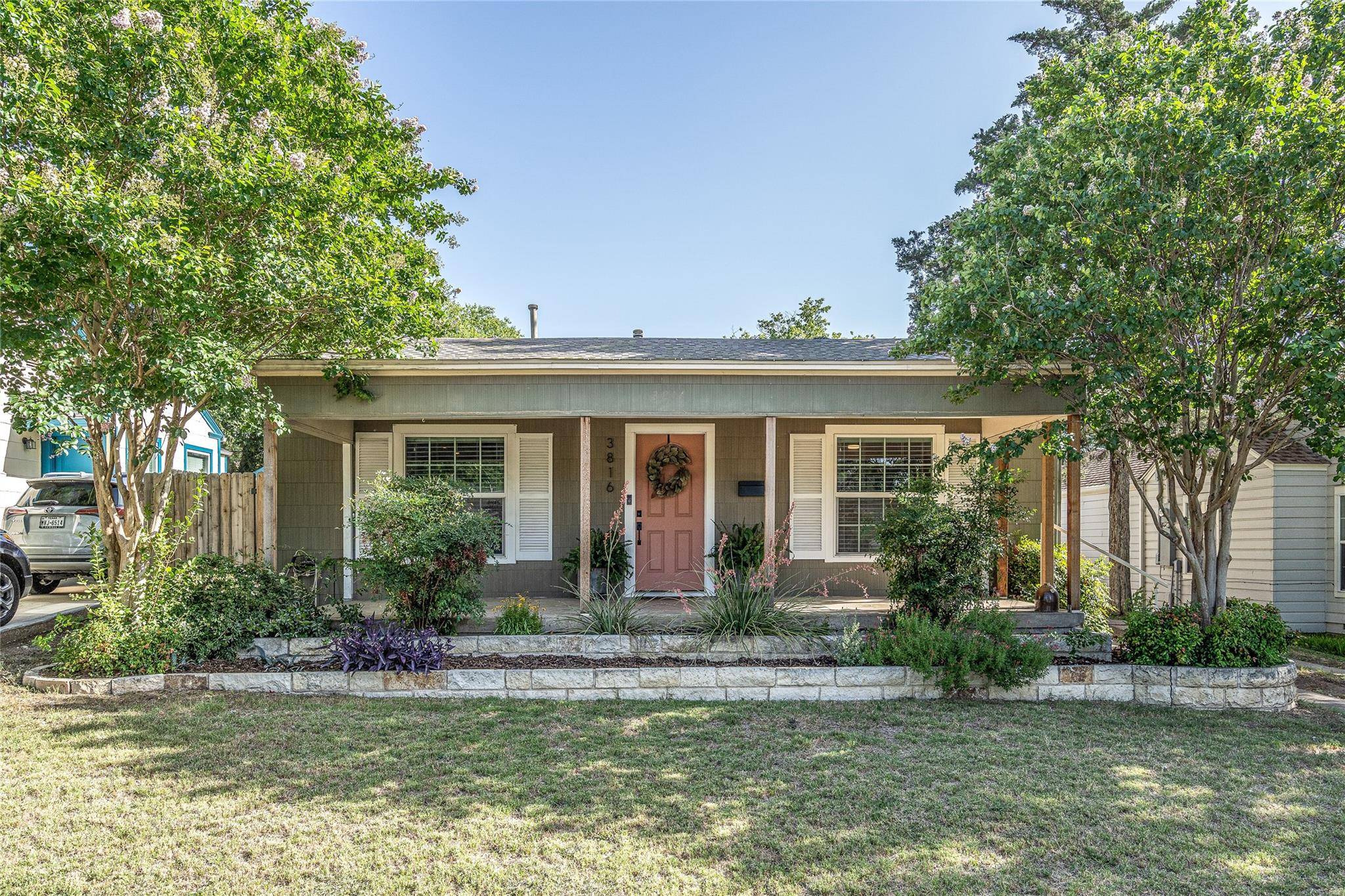 Fort Worth, TX 76107,3816 Collinwood Avenue