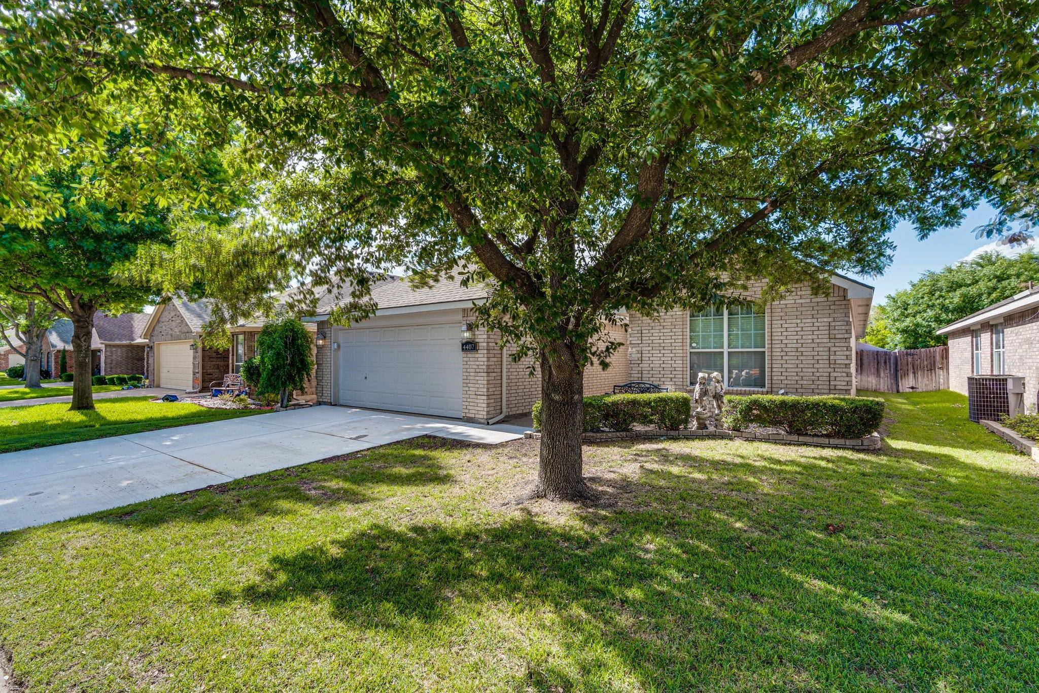 Mansfield, TX 76063,4407 Shady Elm Drive