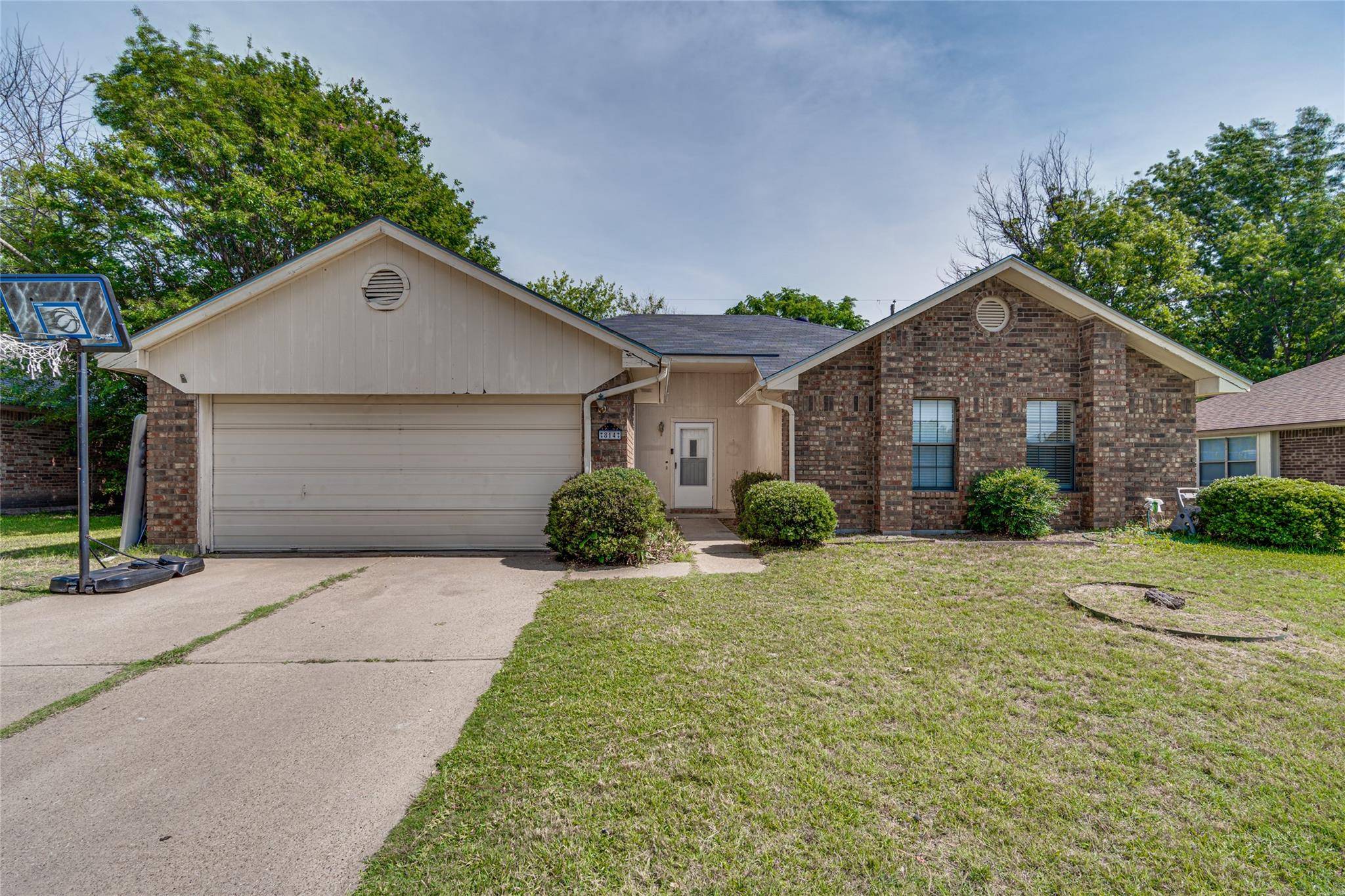 Cedar Hill, TX 75104,814 Clement Drive