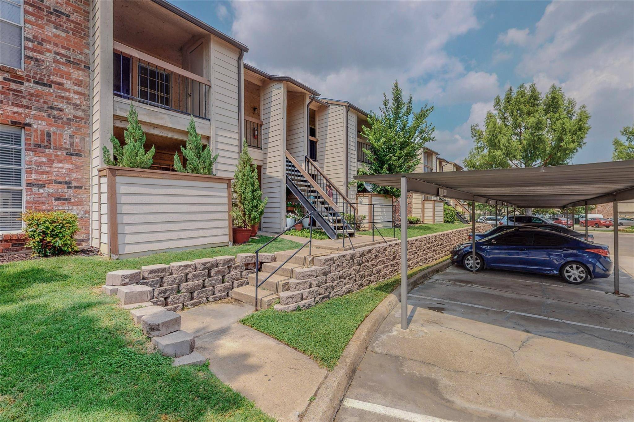 Dallas, TX 75243,12480 Abrams Road #2605