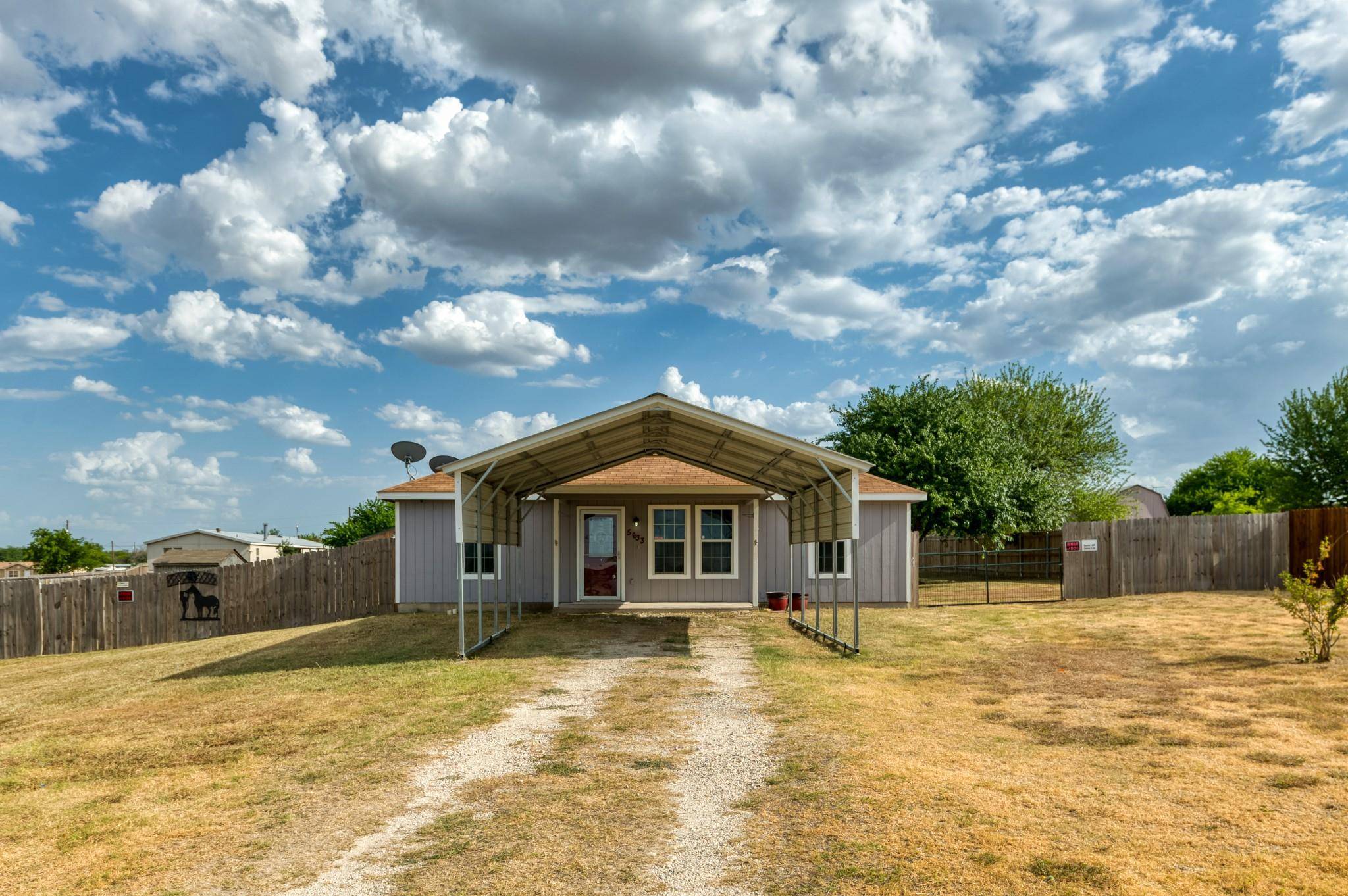 Joshua, TX 76058,5633 Big Sky Drive