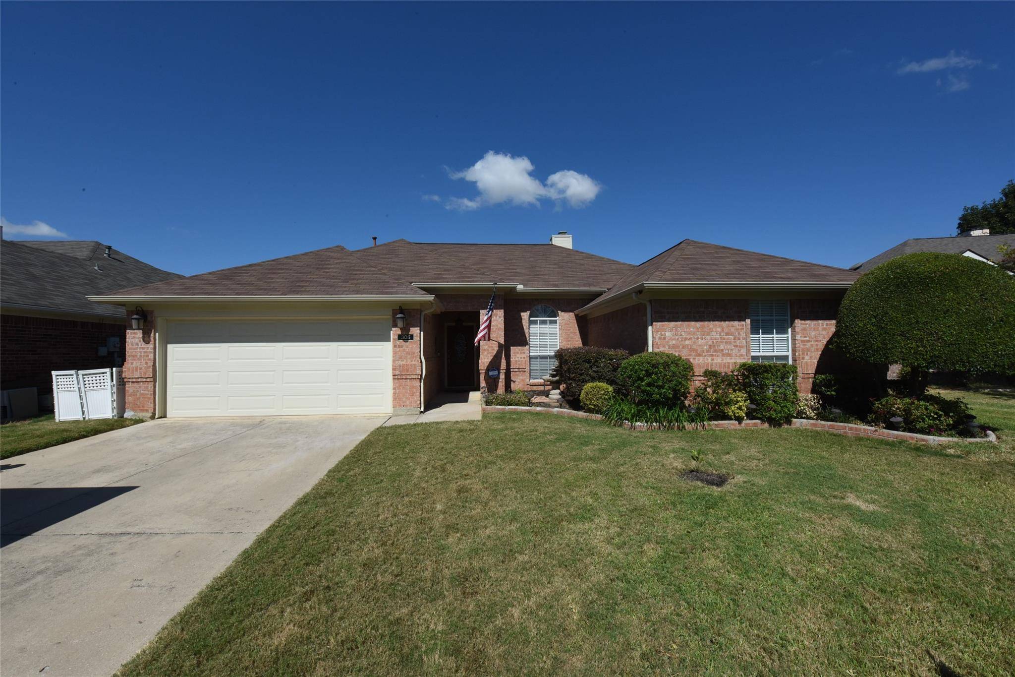 Hurst, TX 76053,305 Park Forest Court