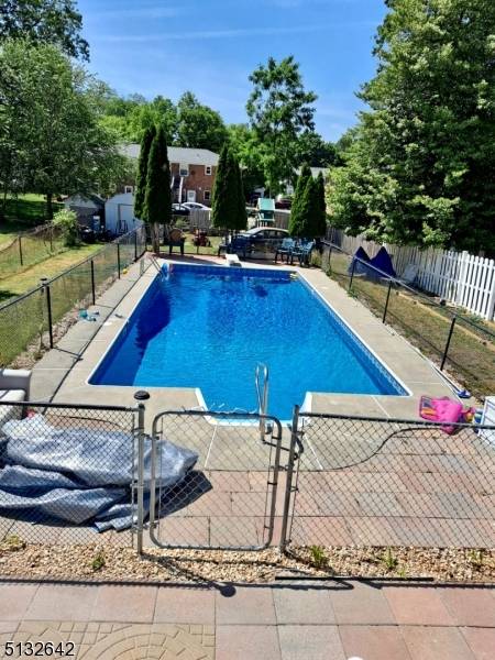 Jamesburg Boro, NJ 08831,17 Marryott St