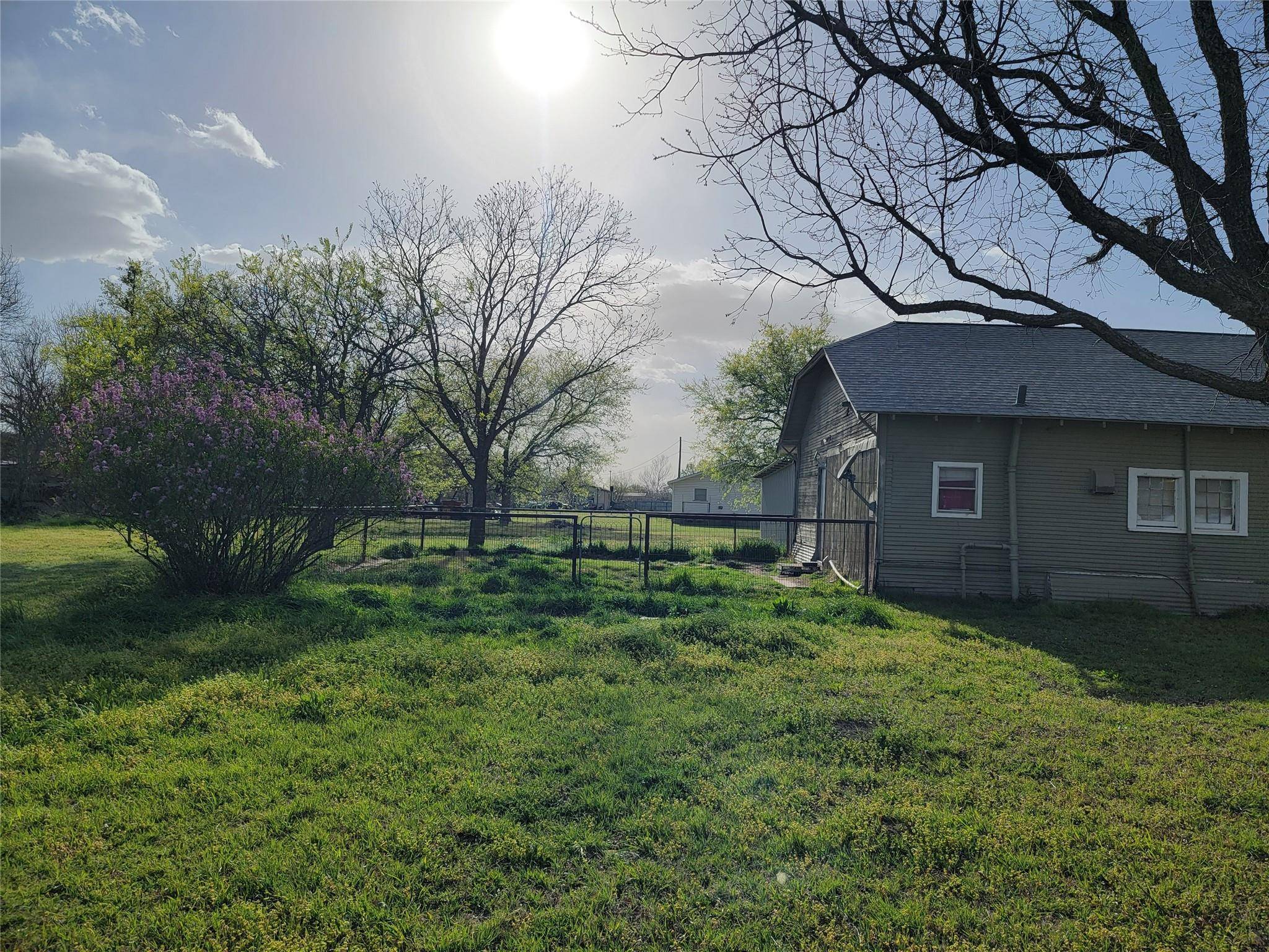 Perrin, TX 76486,103 W Eberhardt Street