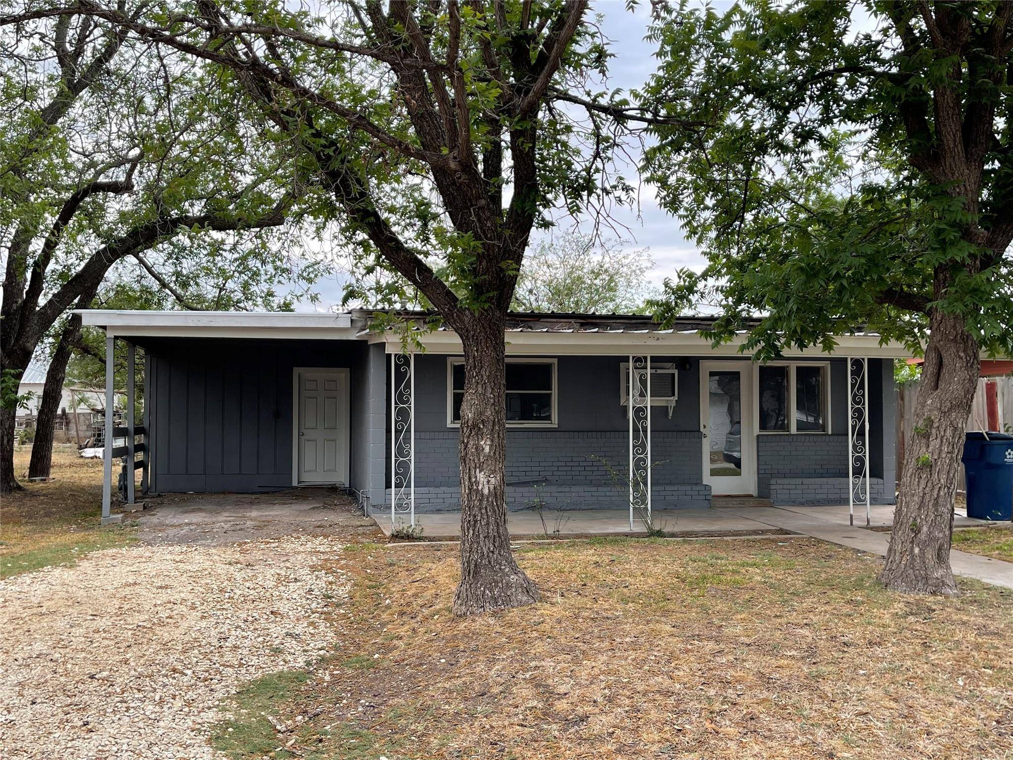 Eden, TX 76837,213 Drinkard Street