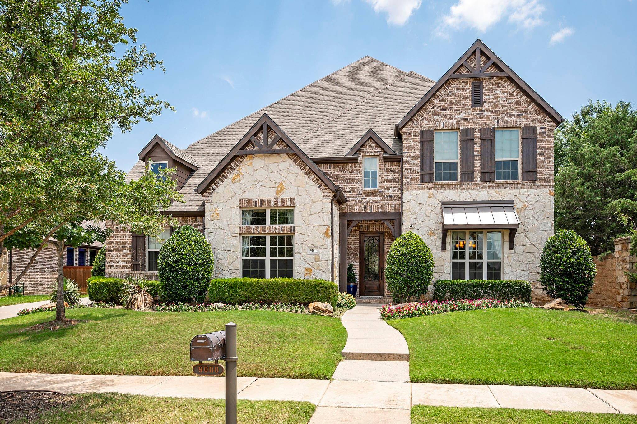 Lantana, TX 76226,9000 Cedar Ridge