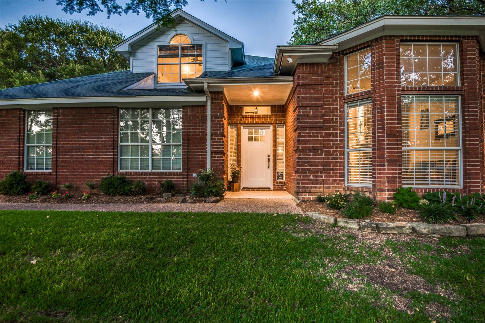 Keller, TX 76248,909 Greenbriar Drive