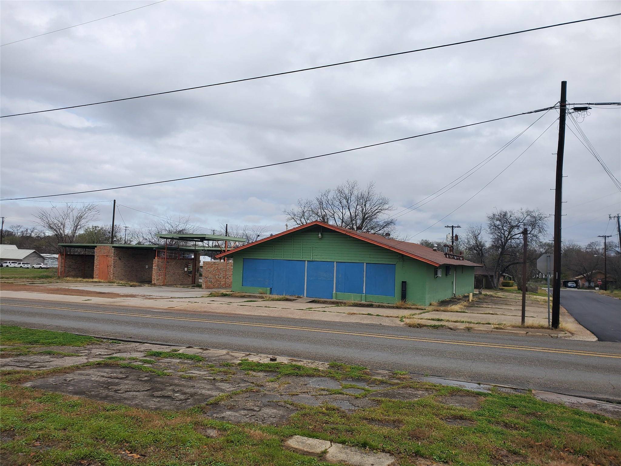 Sulphur Springs, TX 75482,325 Jefferson Street