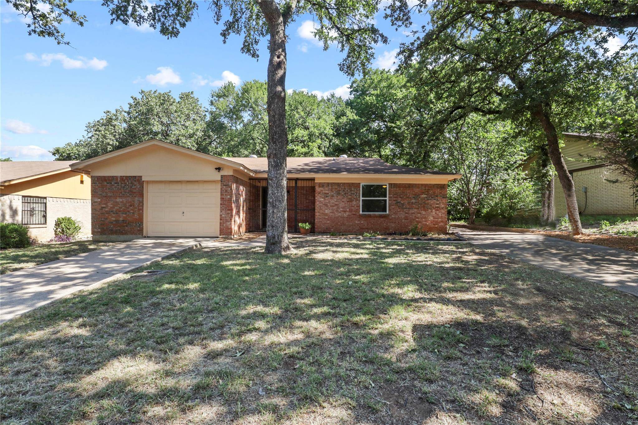 Fort Worth, TX 76119,2929 Hunting Drive