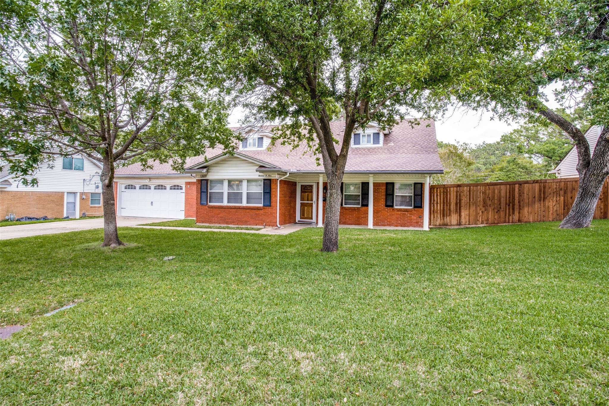 Arlington, TX 76012,1309 Cochise Drive