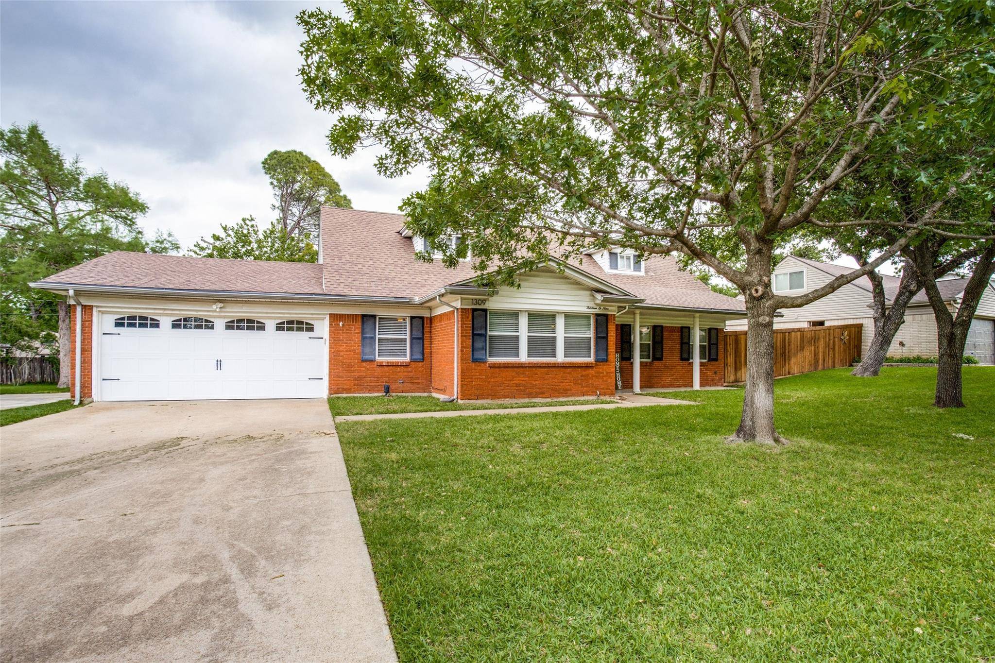 Arlington, TX 76012,1309 Cochise Drive