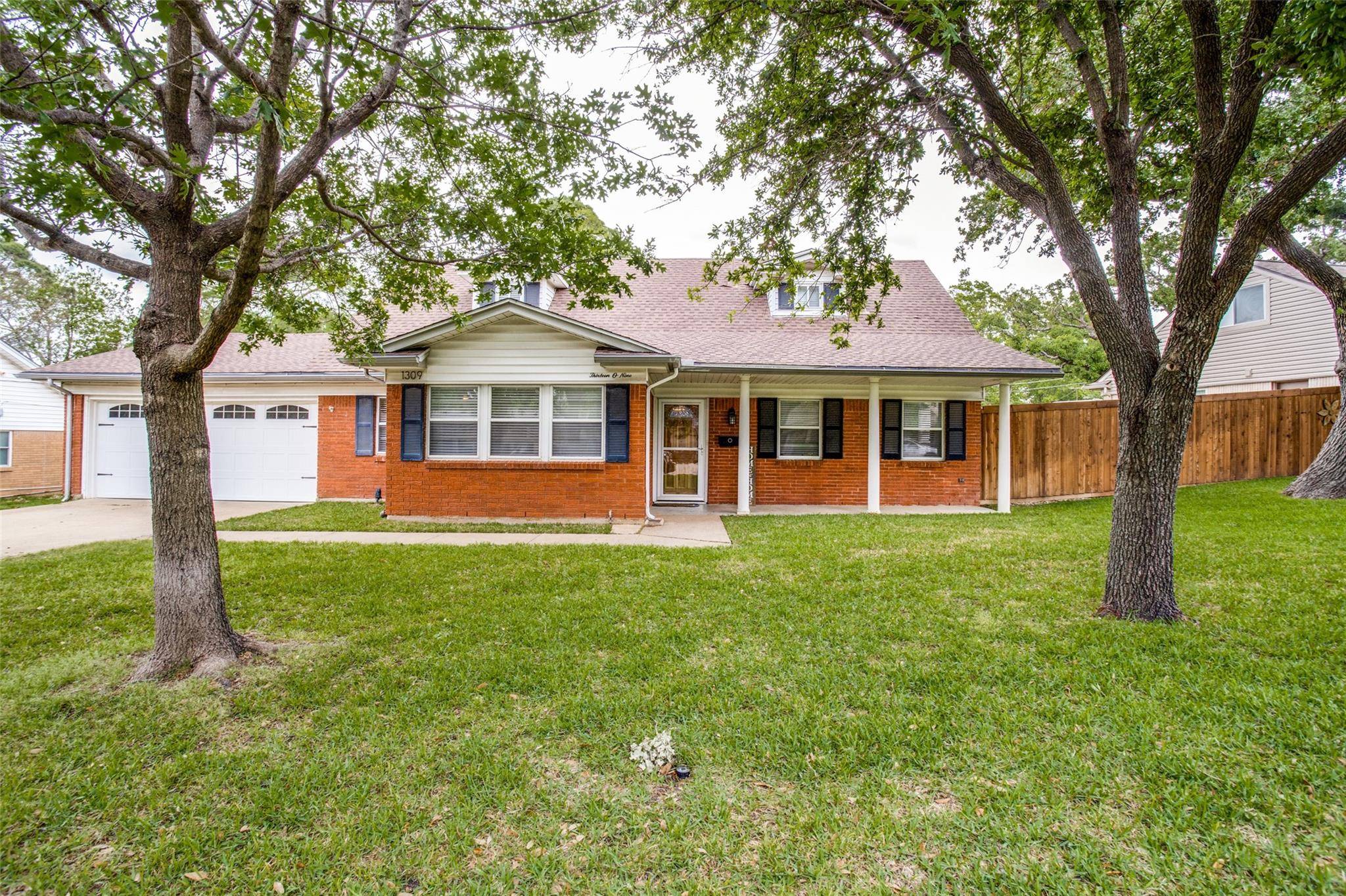 Arlington, TX 76012,1309 Cochise Drive