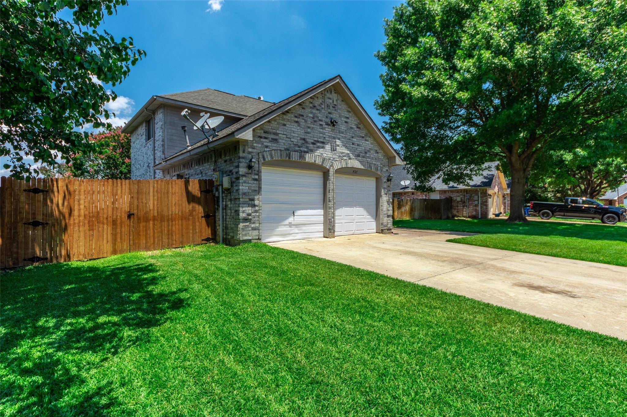 Rowlett, TX 75089,5717 Antioch Drive