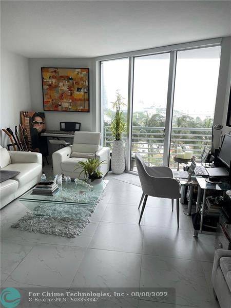 Miami, FL 33131,325 S Biscayne Blvd #1718