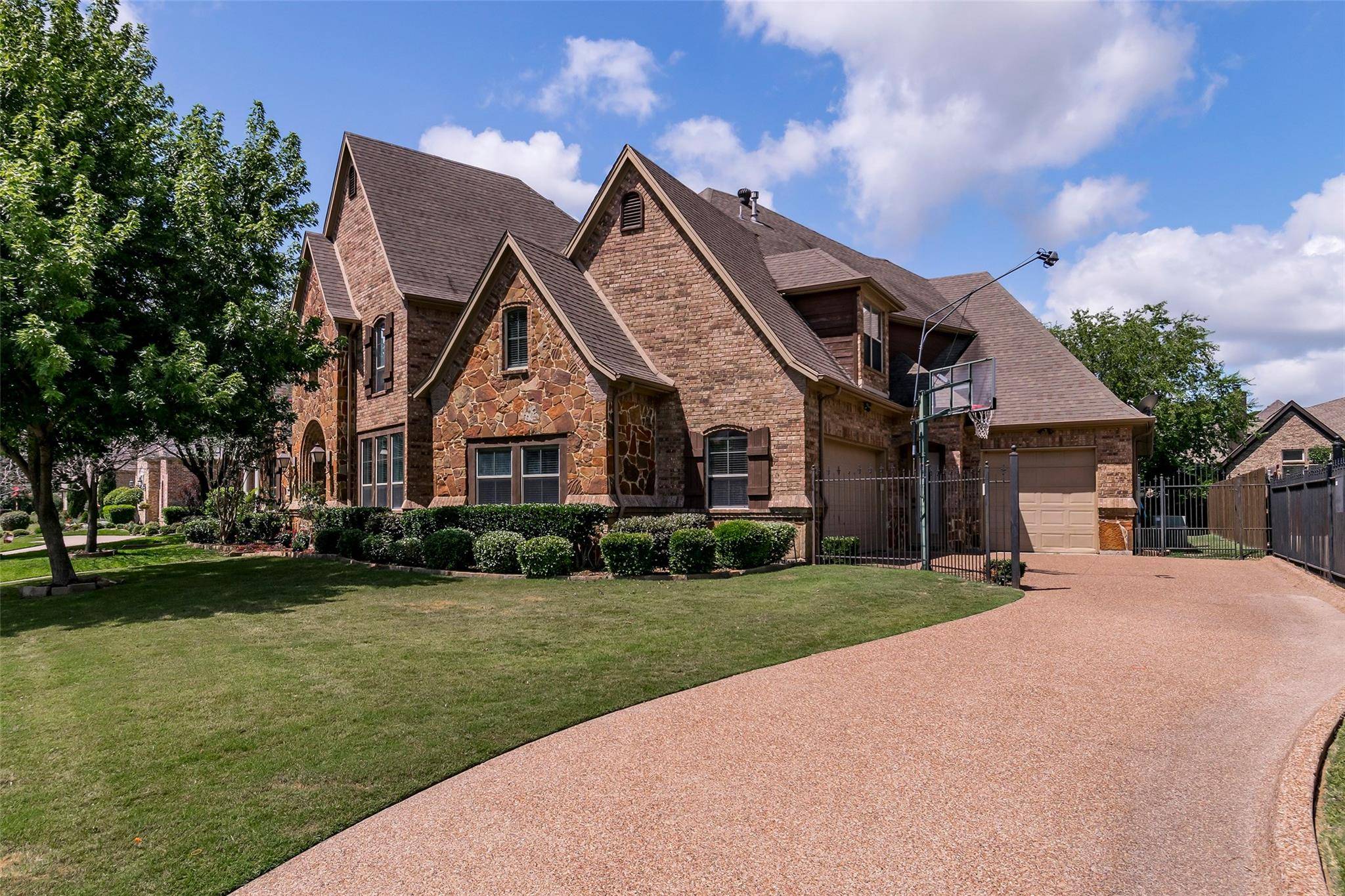 Grapevine, TX 76092,3329 Van Zandt Court