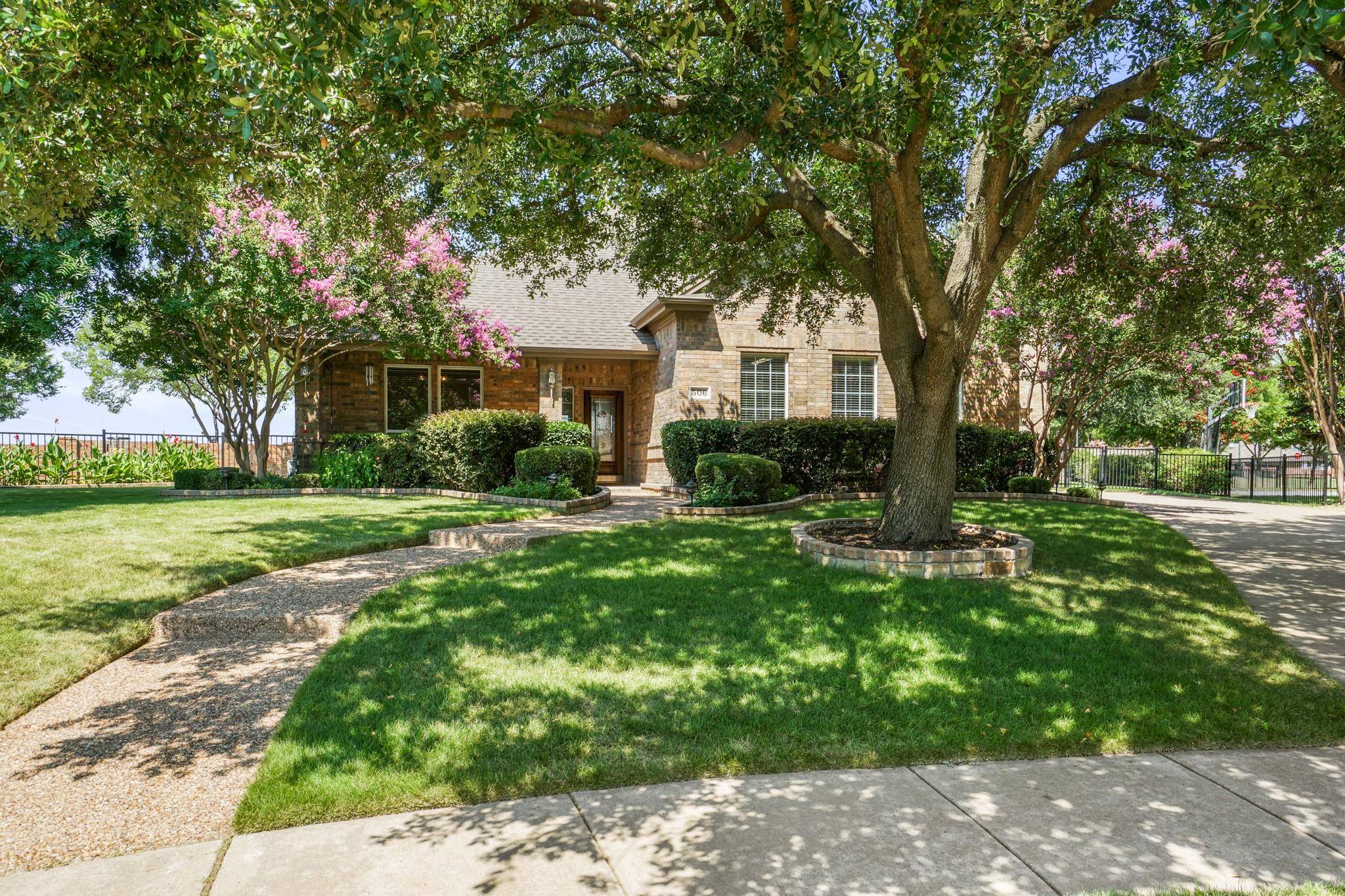 Garland, TX 75044,506 Prestwick Circle