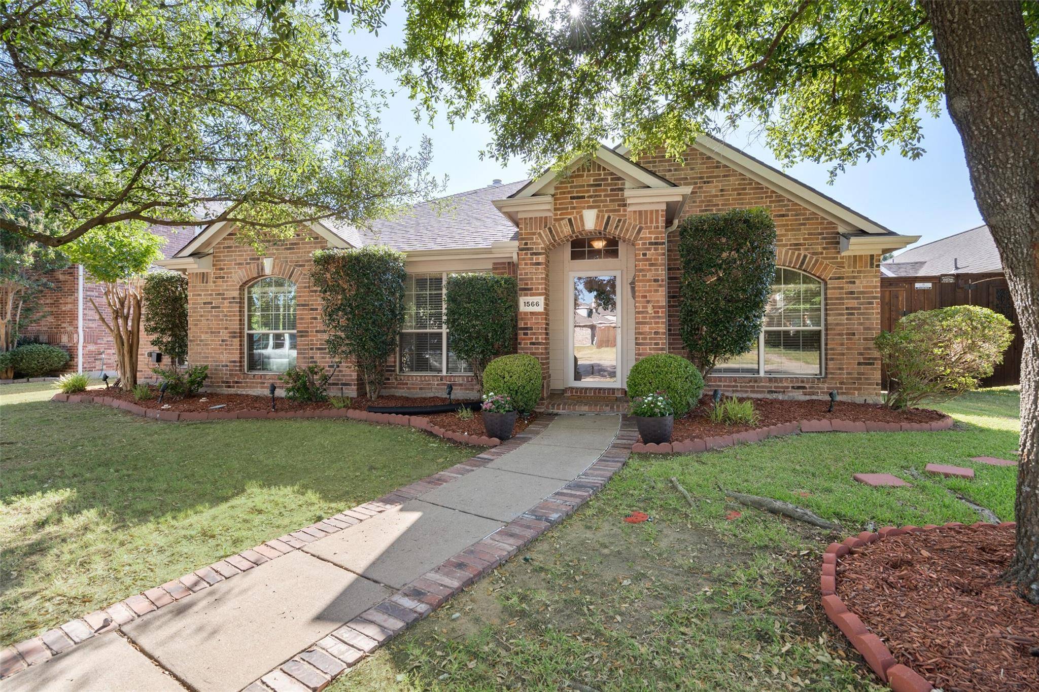 Allen, TX 75002,1566 Bradford Trace Drive