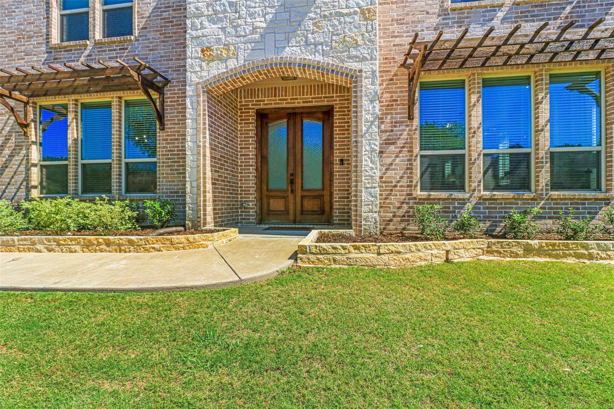 Sunnyvale, TX 75182,452 Stone Canyon Drive