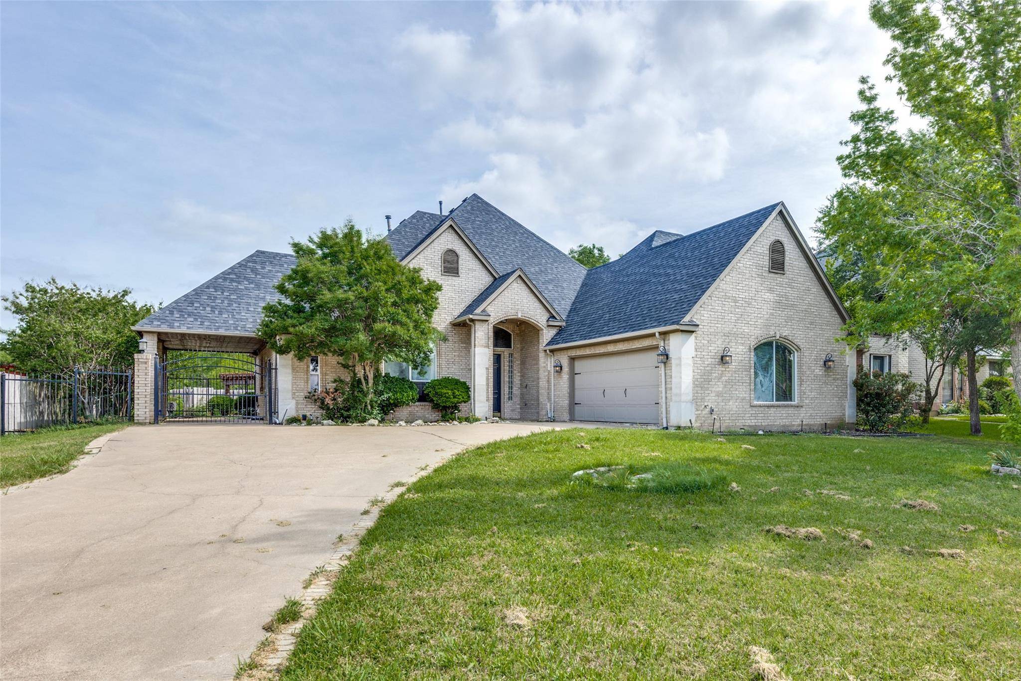 Cedar Hill, TX 75104,2859 Fairway Drive