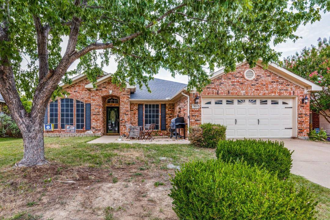 Burleson, TX 76028,1024 Cedar Ridge Lane