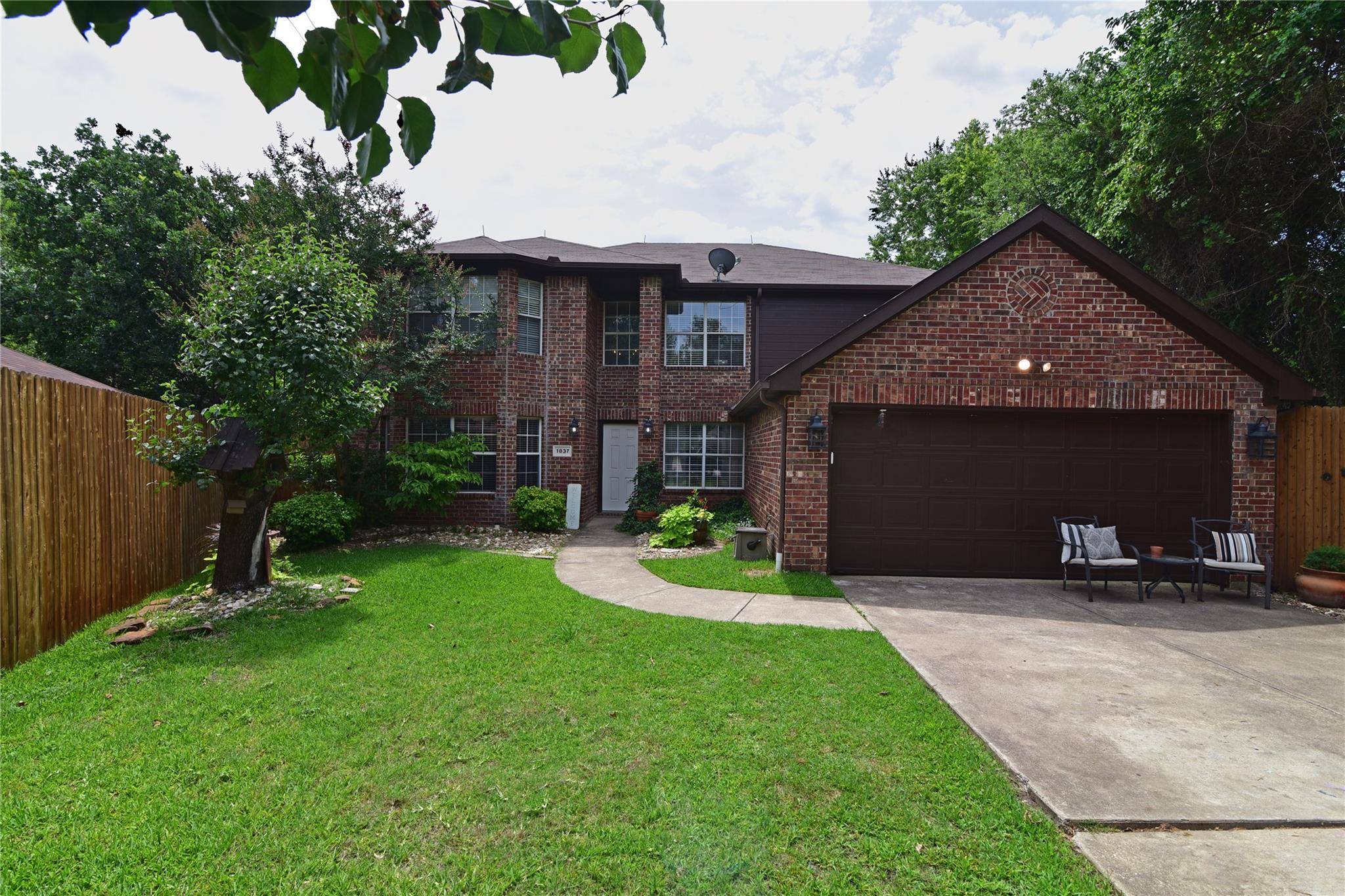 Mesquite, TX 75181,1837 Cedarbriar Drive