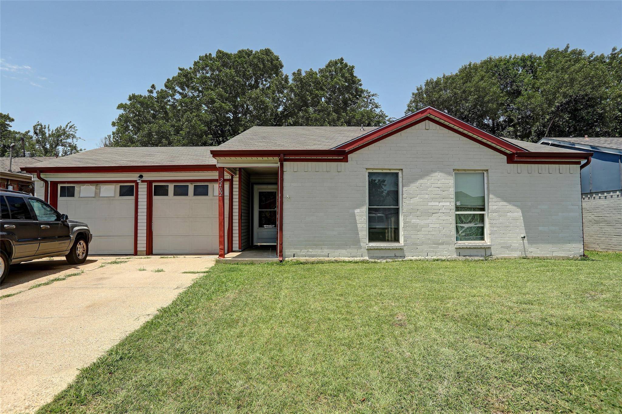 Arlington, TX 76014,2402 Jo Lyn Lane