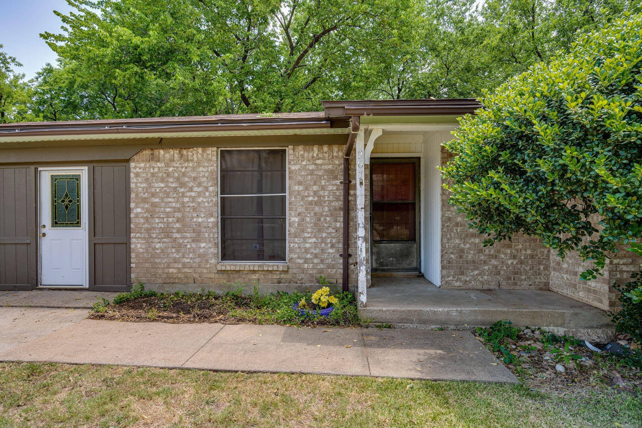 Keller, TX 76248,207 S Elm Street