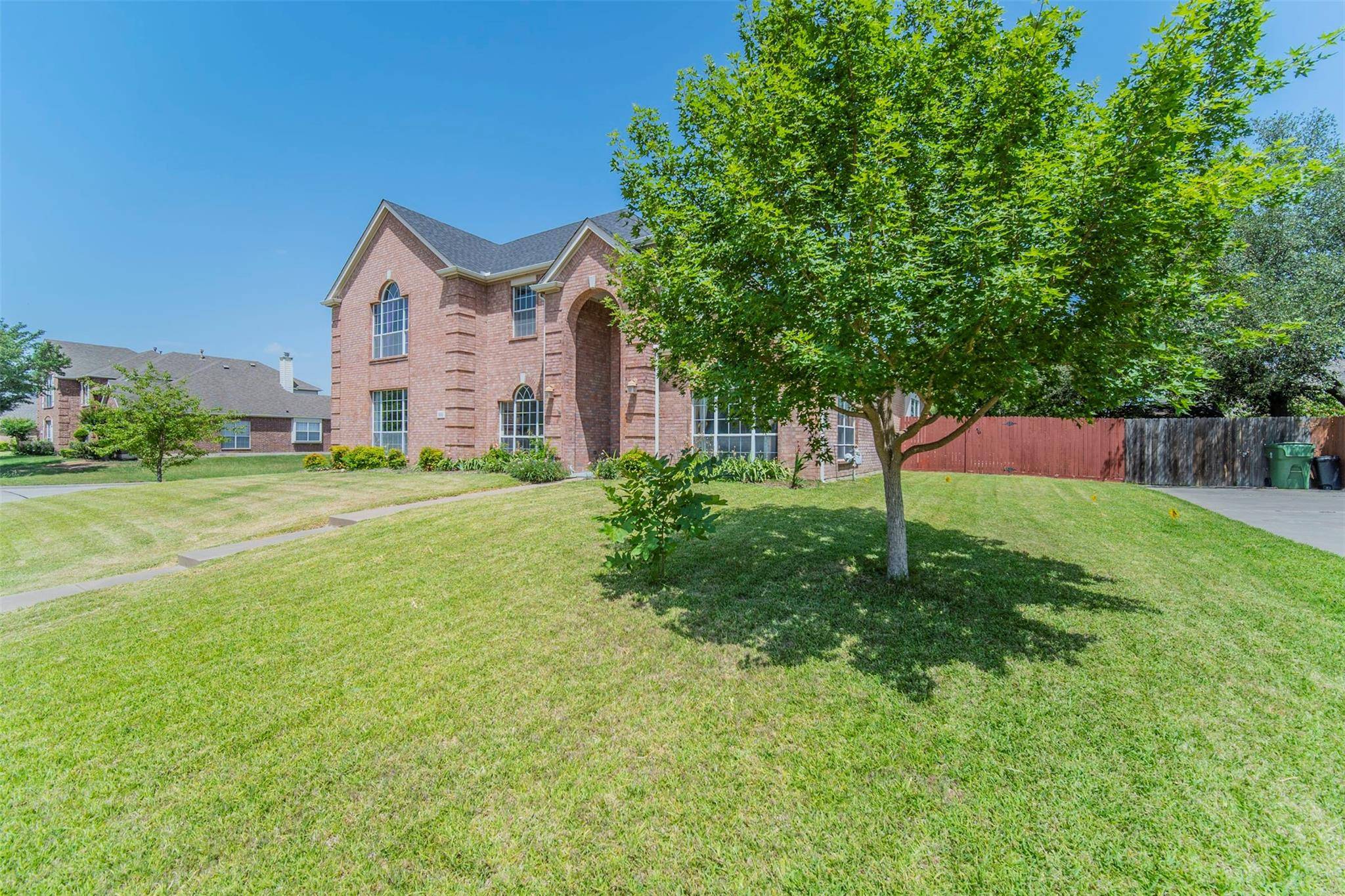 Mansfield, TX 76063,801 Saint Eric Drive