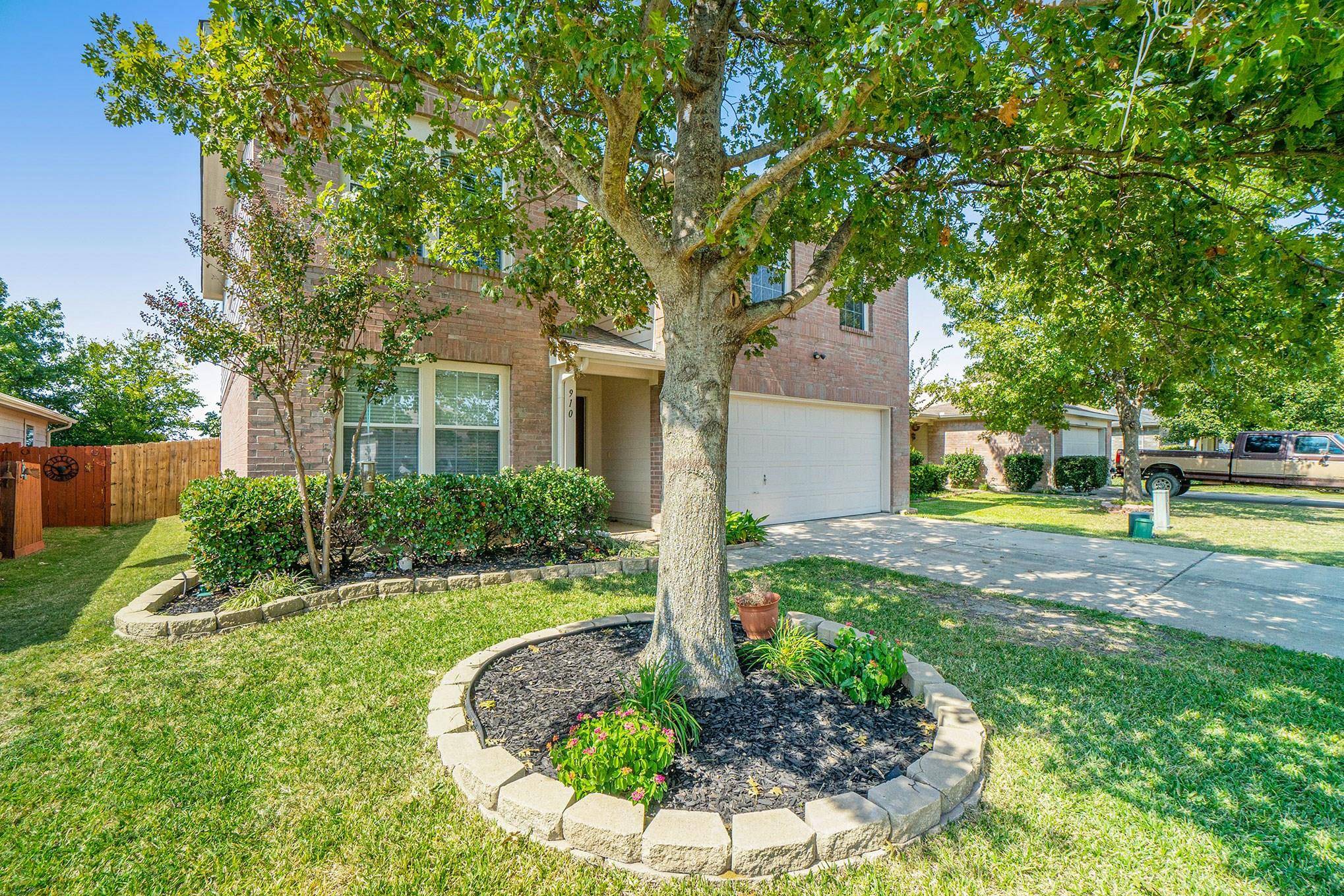 Anna, TX 75409,910 Post Oak Trail