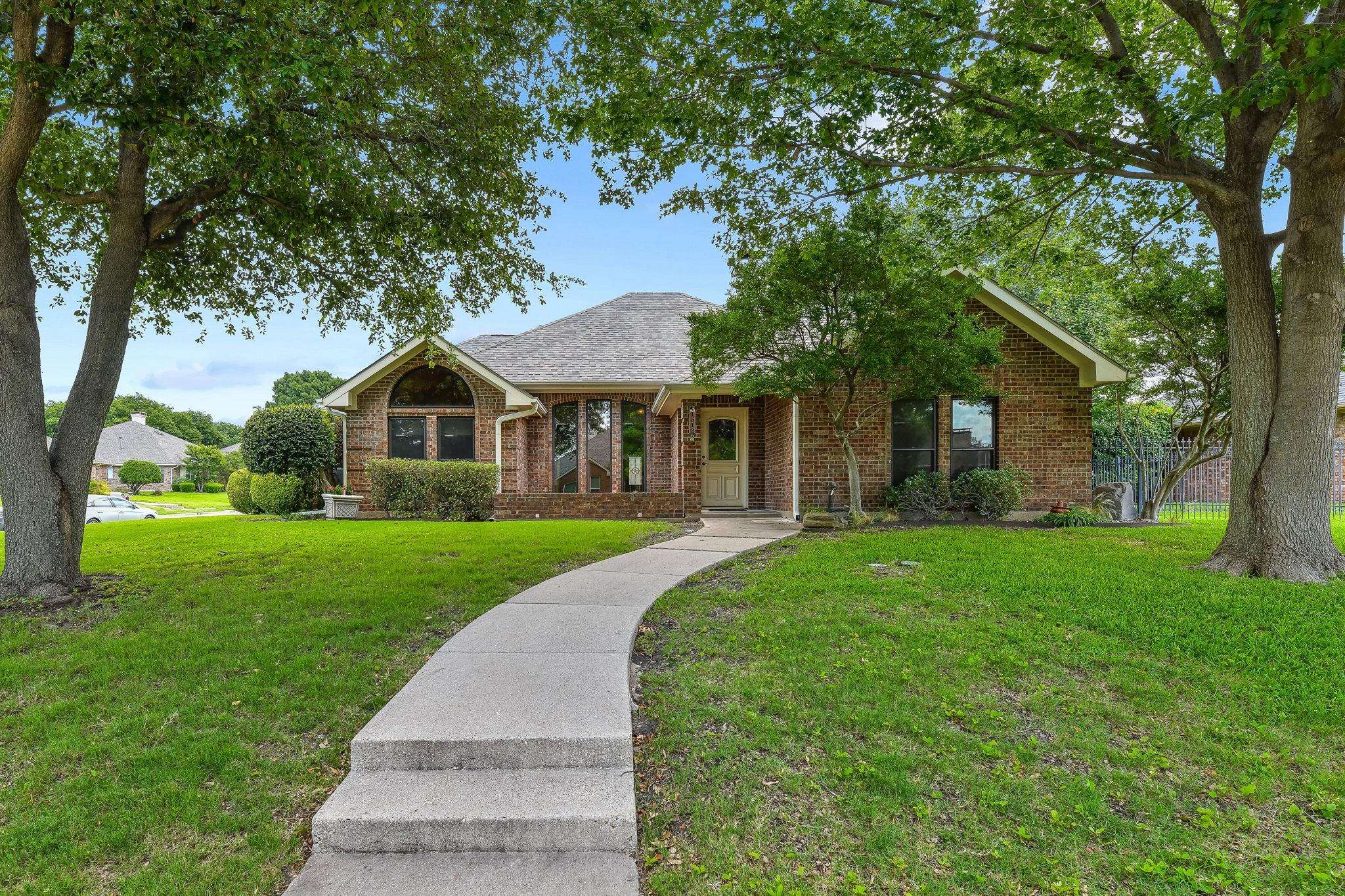 Plano, TX 75093,1512 Iowa Drive