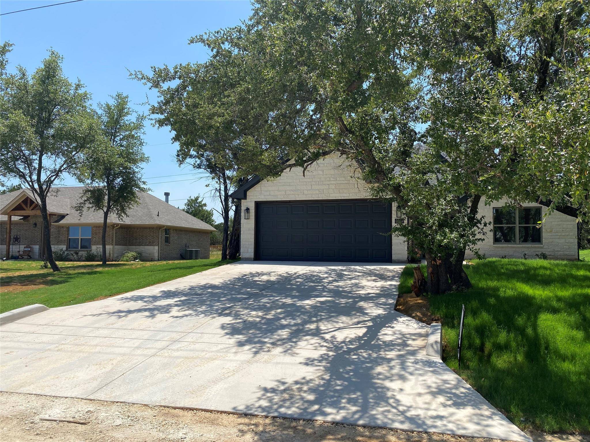 Granbury, TX 76048,5004 Moss Rock Trail