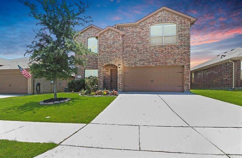 Azle, TX 76020,633 Creekview Drive