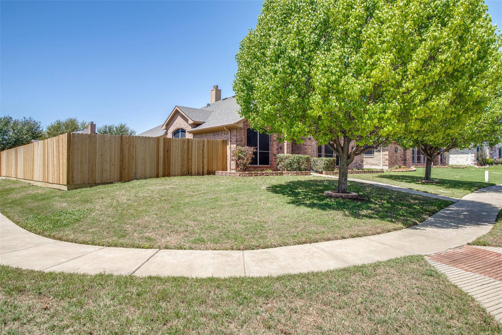 Lancaster, TX 75146,105 Norwood Lane