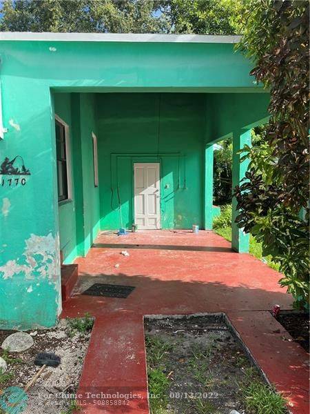 Miami, FL 33142,1770 NW 49th St