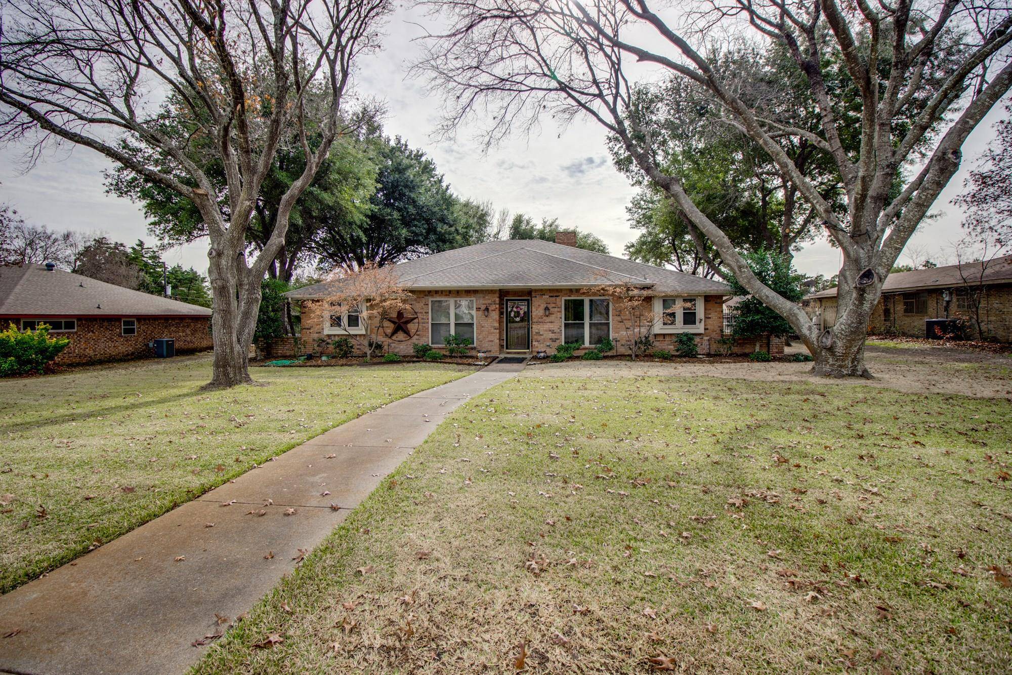 Lancaster, TX 75146,349 Creekwood Drive