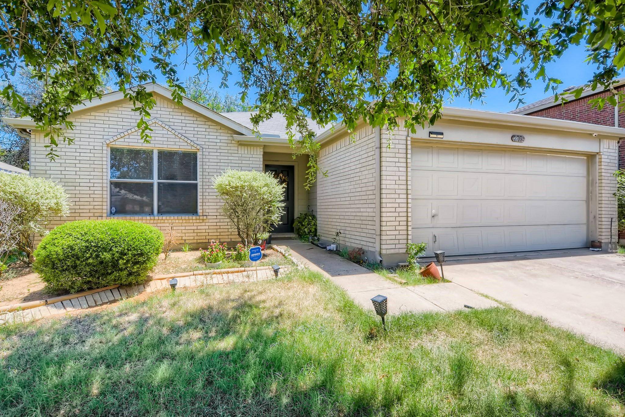 Seagoville, TX 75159,207 Oakhurst Drive