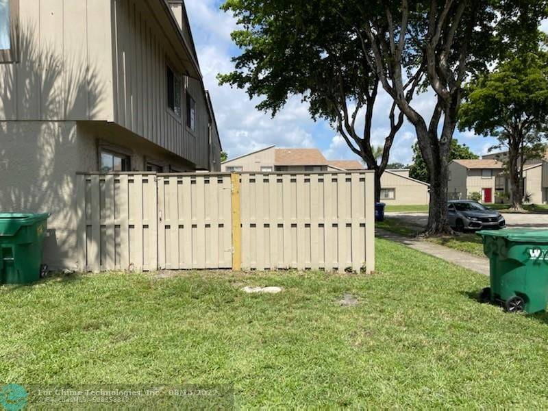 Lauderhill, FL 33313,5948 NW 21st St  #52-A