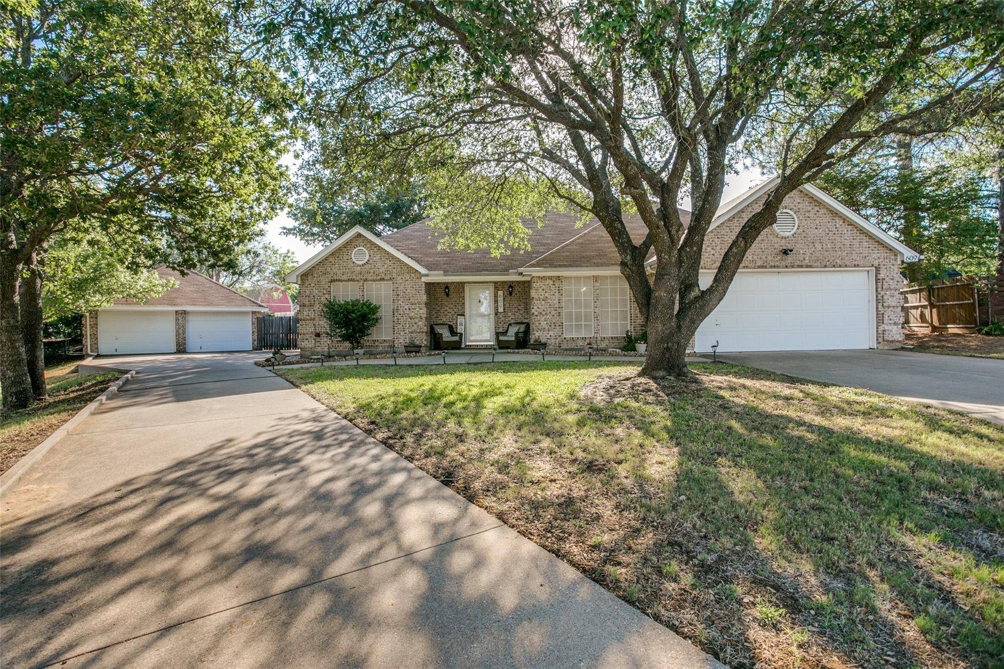 Joshua, TX 76058,609 Rosewood Place