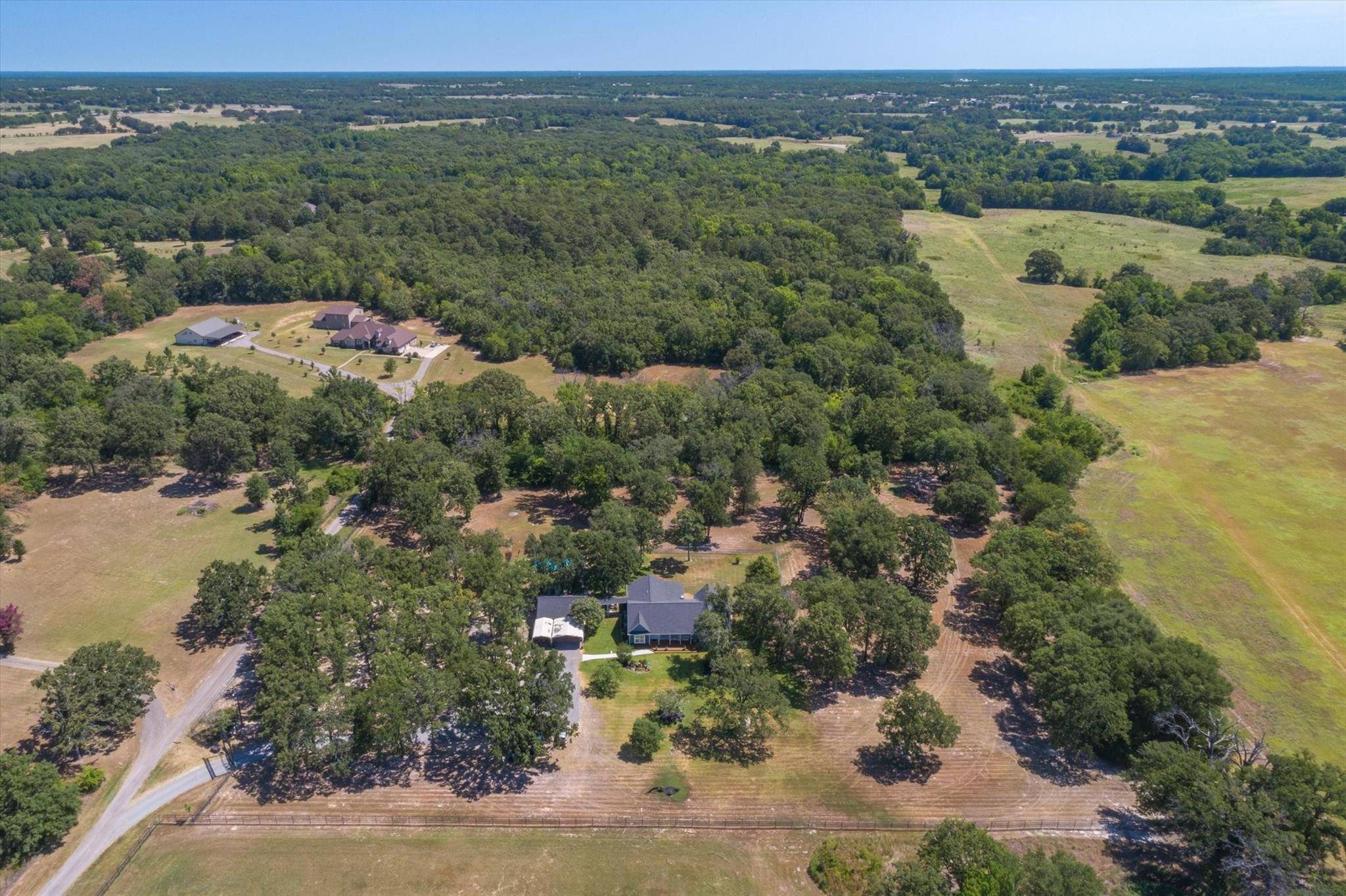 Grand Saline, TX 75140,402 Private Road 5222