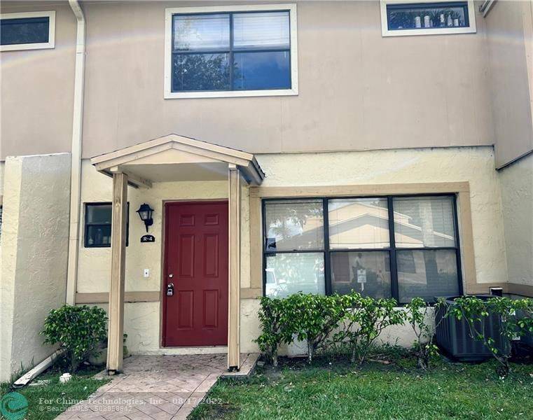 Pompano Beach, FL 33064,3370 Beau Rivage Dr  #4-R